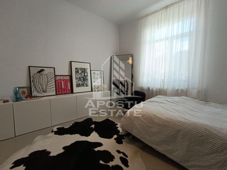 Apartament 2 camere, centrala proprie, etaj 1,  situat in zona Ronat.