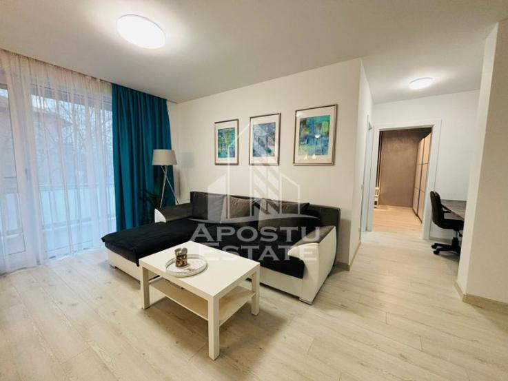 Apartament cu 2 camere, centrala proprie,loc de parcare, zona Lipovei