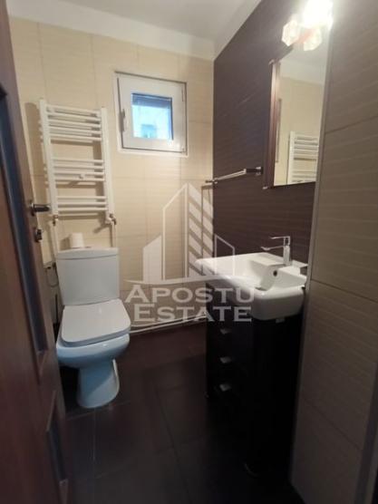 Apartament 4 camere, decomandat, centrala proprie, etaj 1, Dambovita.