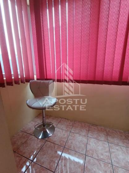 Apartament 4 camere, decomandat, centrala proprie, etaj 1, Dambovita.