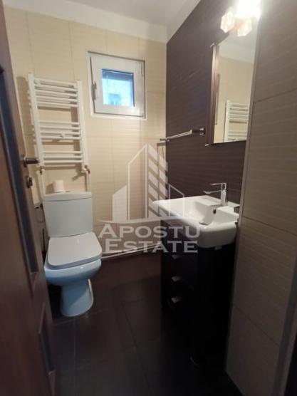 Apartament 4 camere, decomandat, centrala proprie, etaj 1, Dambovita.