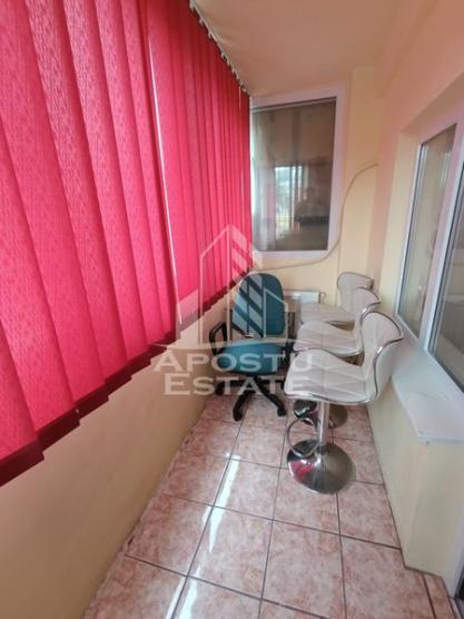 Apartament 4 camere, decomandat, centrala proprie, etaj 1, Dambovita.