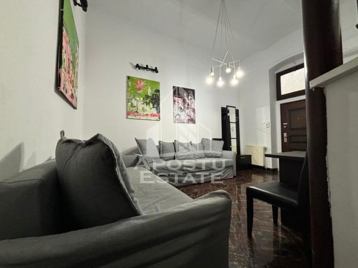 Apartament cu 2 camere, central