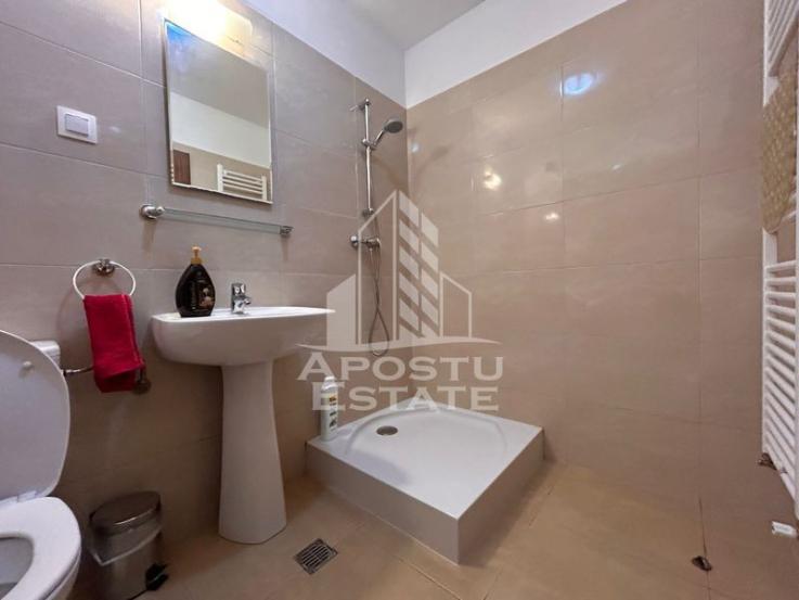 Apartament 3 camere, 2 bai, bloc nou, loc de parcare, Calea Lipovei