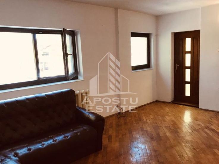 Casa tip duplex, P+2E, garaj, zona Simion Barnutiu