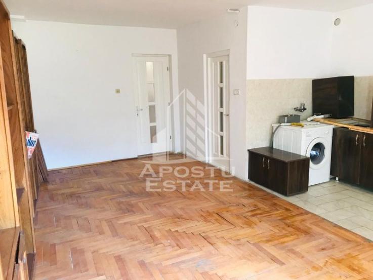 Casa tip duplex, P+2E, garaj, zona Simion Barnutiu