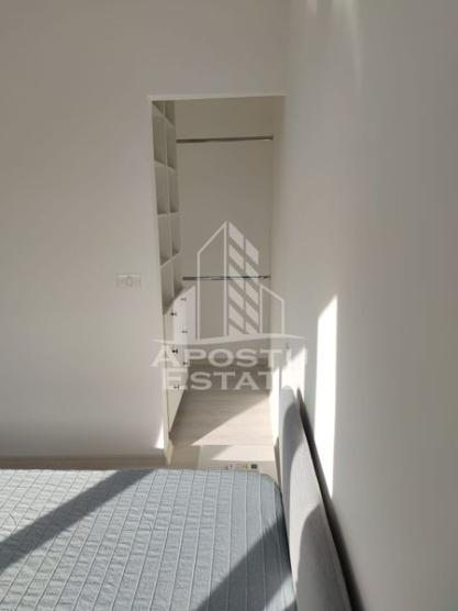 Apartament cu 4 camere, centrala proprie, zona Cetatii