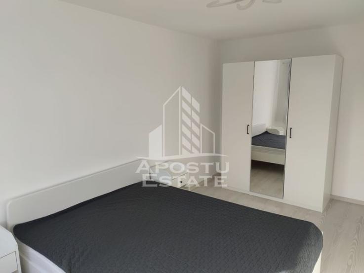 Apartament cu 4 camere, centrala proprie, zona Cetatii