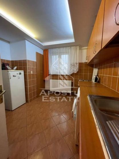 Apartament 2 camere , Centrala proprie ,  zona Dambovita