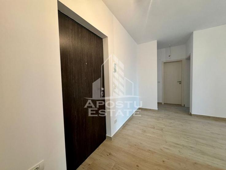 Apartament cu 3 camere, loc de parcare, zona Aradului