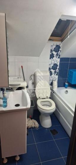 Apartament 3 camere , pe 2 nivele, in zona Iosefin , centrala proprie