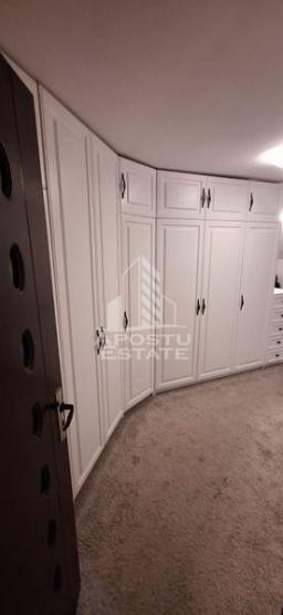 Apartament 3 camere , pe 2 nivele, in zona Iosefin , centrala proprie