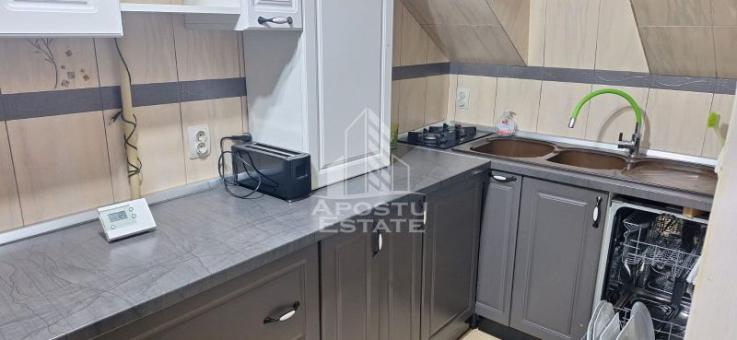 Apartament 3 camere , pe 2 nivele, in zona Iosefin , centrala proprie