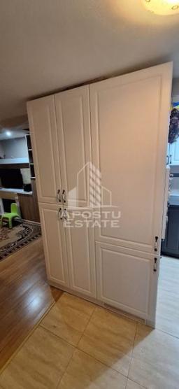 Apartament 3 camere , pe 2 nivele, in zona Iosefin , centrala proprie