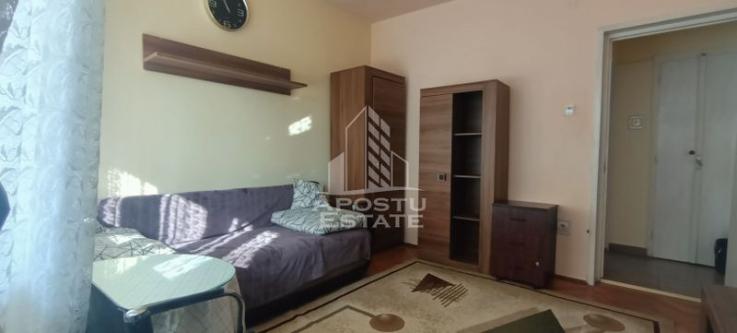 Apartament 2 camere, centrala propie, zona Complex