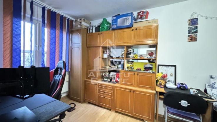 Apartament cu 2 camere, zona Sagului