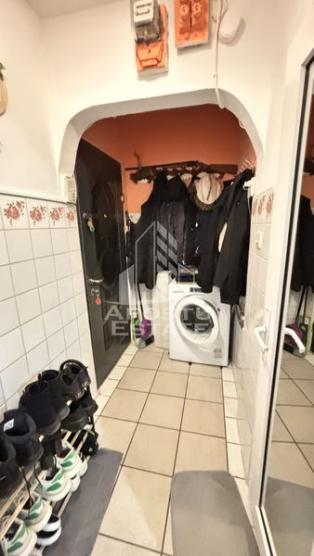 Apartament cu 2 camere, zona Sagului