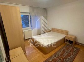 Apartament 3 camere, centrala propie, zona Lipovei