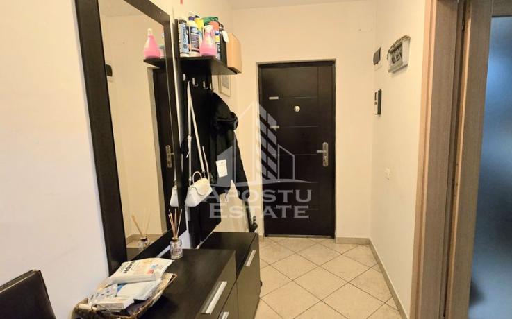 Apartamentul cu 2 camere, centrala proprie, bloc nou, zona Aradului