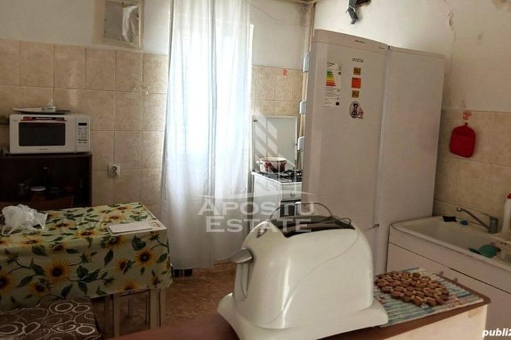 Apartament cu 3 camere, de vanzare, in apropiere de Podgoria, Arad.