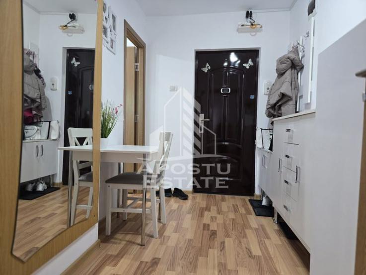 Apartament cu 1 camera, etaj 2, in Zona Lebada, Arad.