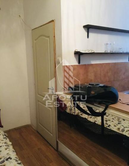 Apartament cu doua camere langa facultatea de Politehnica si UVT