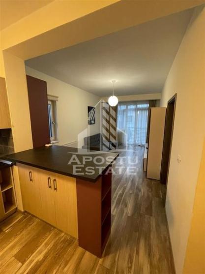 Apartament cu 2 camere centrala proprie terasa si balcon.