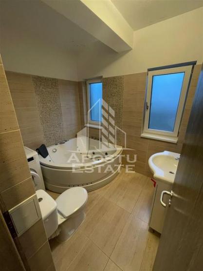 Apartament cu 2 camere centrala proprie terasa si balcon.