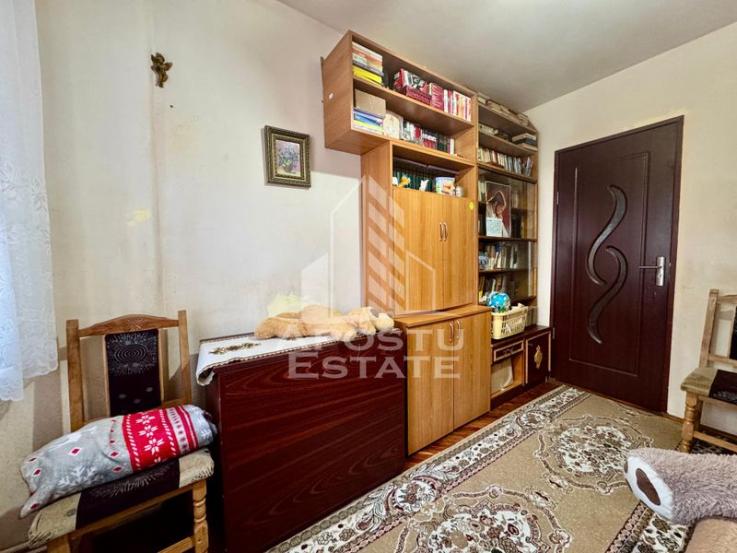 Apartement cu 3 camere, centrala proprie, zona Cetatii