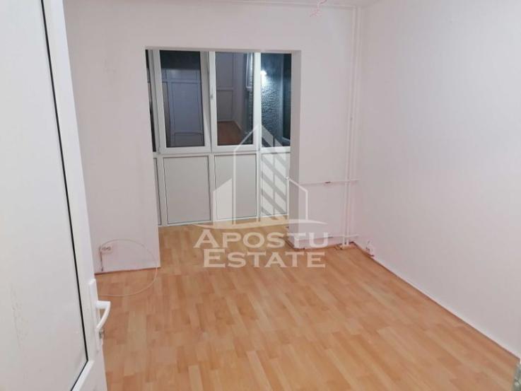 Apartament 2 camere decomandat, etaj 1, zona Dacia