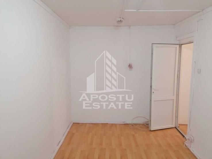 Apartament 2 camere decomandat, etaj 1, zona Dacia