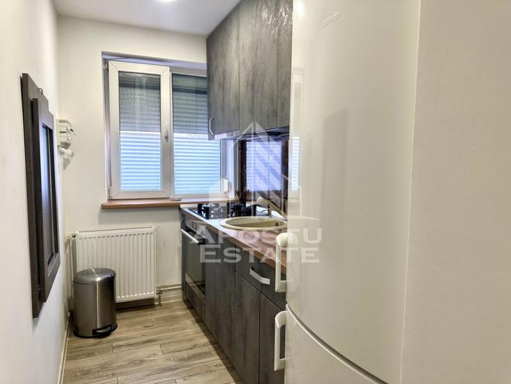 Apartament 3 camere, mobilat, centrala proprie, zona Girocului