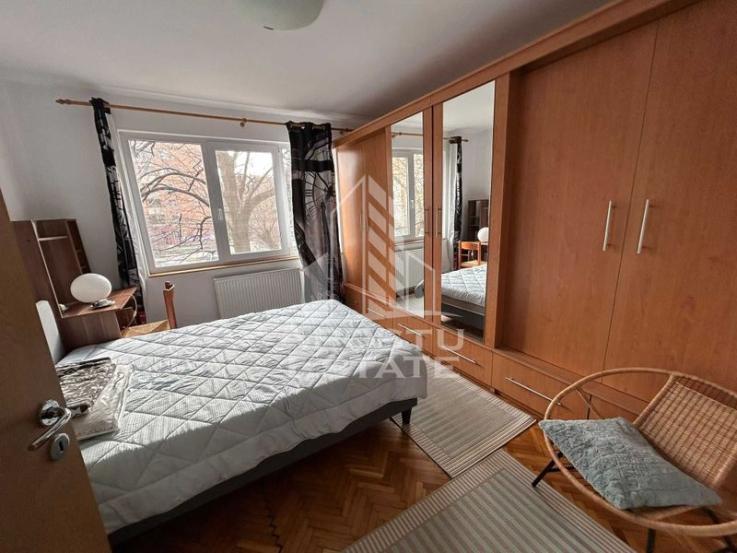 Apartament decomandat cu 3 camere, etaj 1, centrala proprie si AC