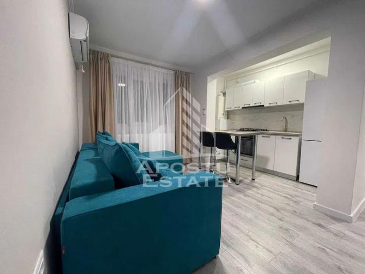 Apartament cu 2 camere open space zona Girocului