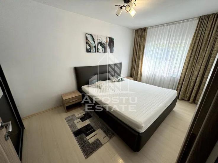 Apartament cu 3 camere, etajul 2, centrala proprie, zona Soarelui