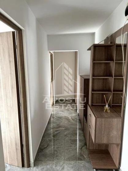 Apartament cu 3 camere, etajul 2, centrala proprie, zona Soarelui