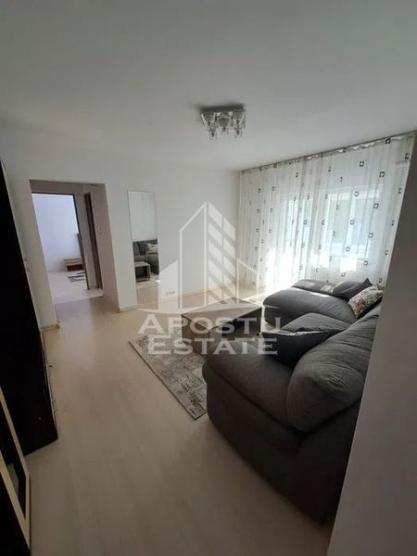 Apartament cu 3 camere, etajul 2, centrala proprie, zona Soarelui