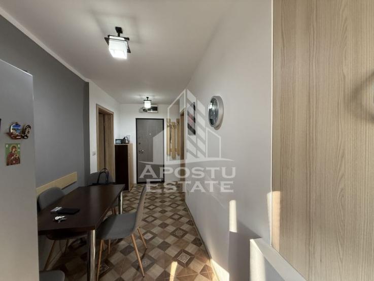 Apartament cu o camera, 38mp, renovat, luminos, zona Lunei