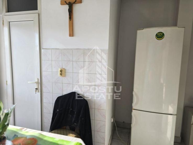 Apartament cu 1 camera, confort 1, Zona Fortuna, Arad.