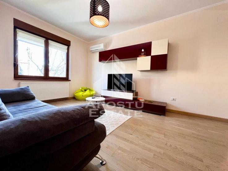 Apartament 2 camere, loc de parcare, centrala proprie, zona Lipovei