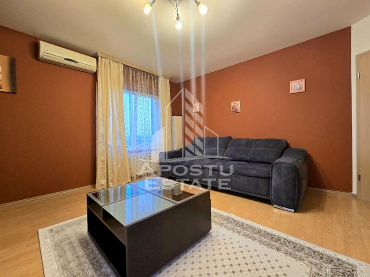 Apartament cu 3 camere si 2 bai, boxa si loc de parcare, Aradului