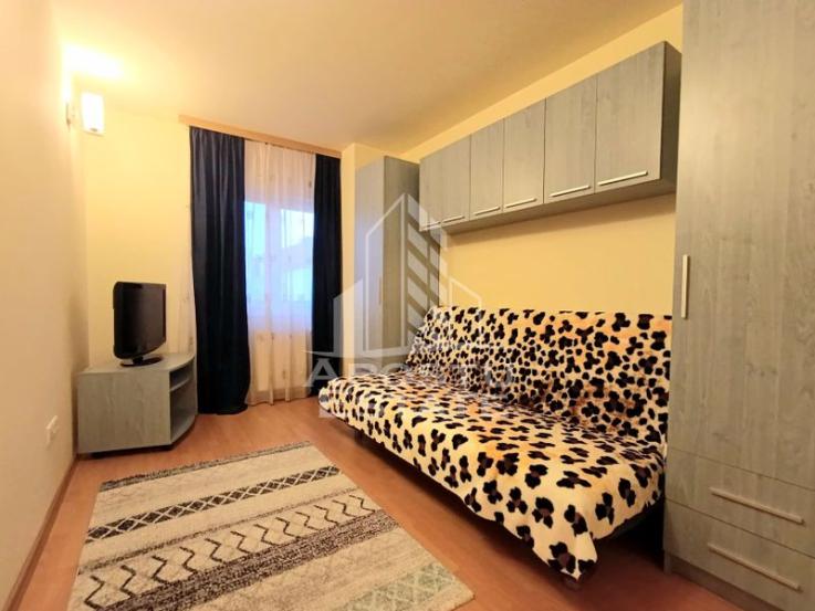 Apartament cu 3 camere si 2 bai, boxa si loc de parcare, Aradului