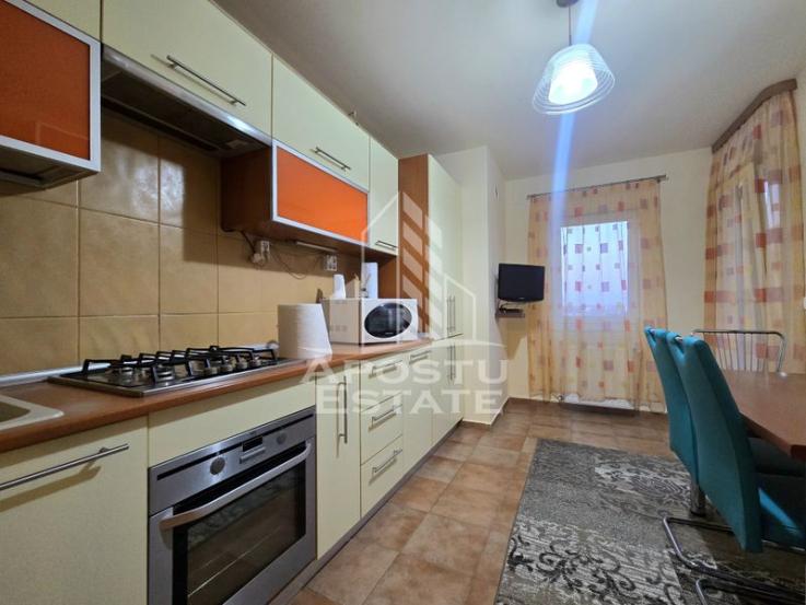 Apartament cu 3 camere si 2 bai, boxa si loc de parcare, Aradului