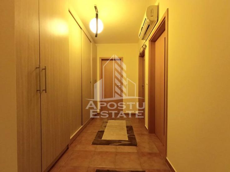 Apartament cu 3 camere si 2 bai, boxa si loc de parcare, Aradului