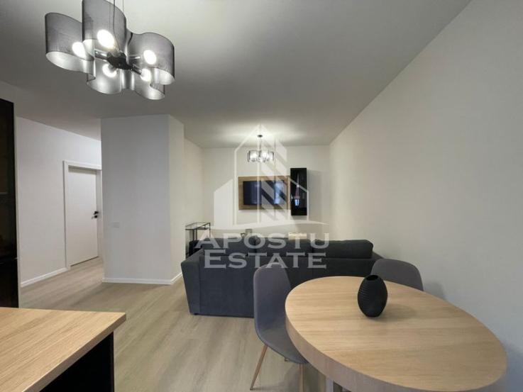 Apartament cu 2 camere, loc de parcare, zona Torontalului