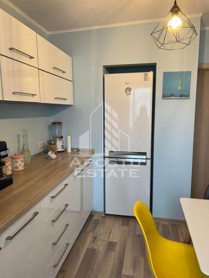 Apartament 3 camere,Girocului