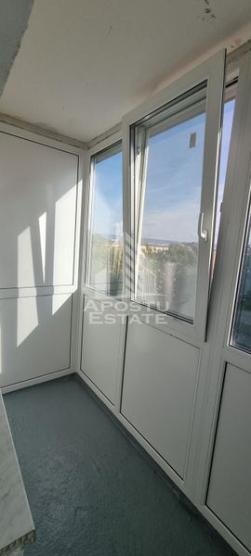 Apartament cu o camera, decomandat, zona Sagului