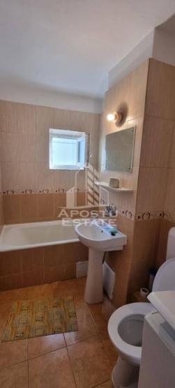 Apartament cu o camera, decomandat, zona Sagului