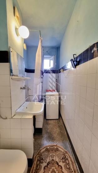 Apartament 2 camere, etaj intermediar, bloc anvelopat, zona Dacia