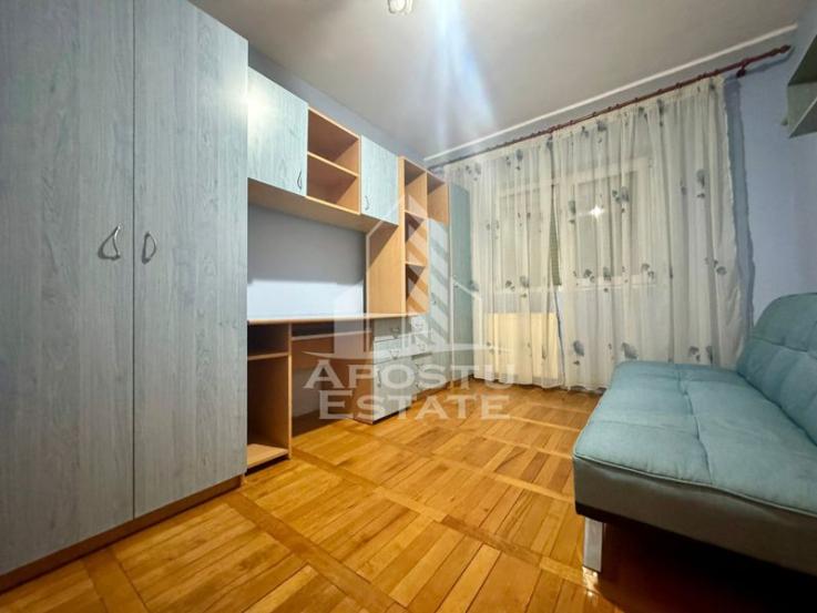 Apartament cu 3 camere, 2 băi, petfriendly, centrala proprie, Aradului